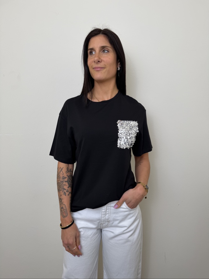 T SHIRT NERA TASCA PAILLETTES SUSYMIX